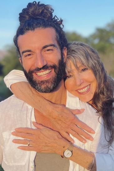 Sharon Baldoni with her son Justin Baldoni